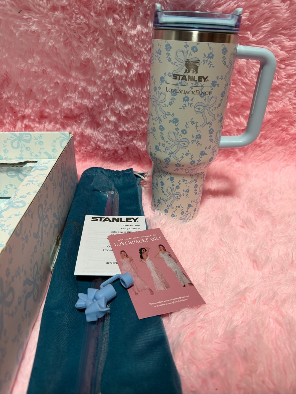 Stanley Floral Travel Mug - Cream & Light Blue